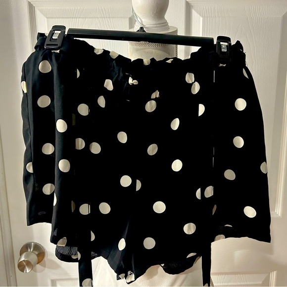 Joe Benbasset Polka Dot Short Size Large, Flare, Black/White - Picture 3 of 4